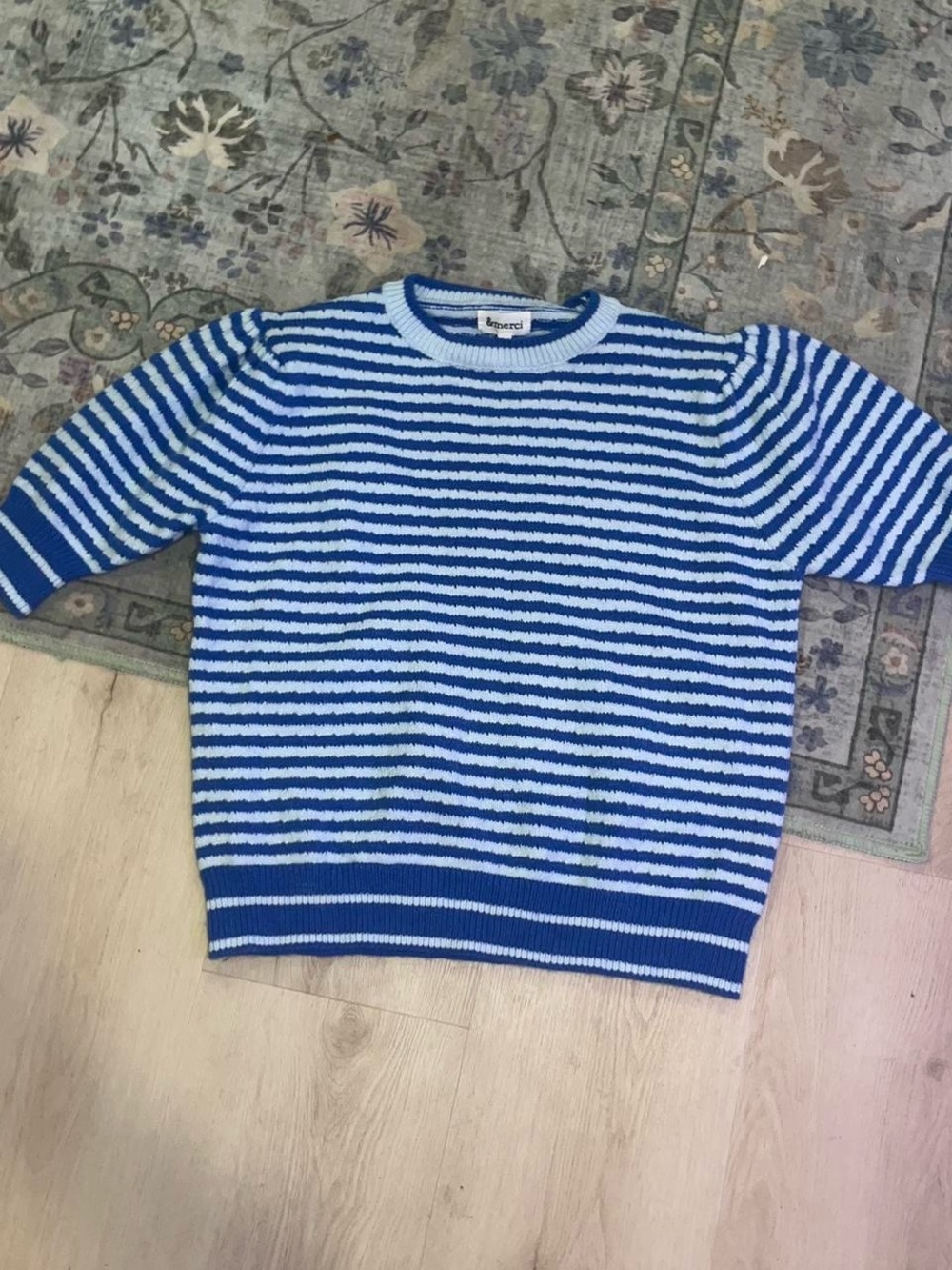 Source Unknown Blue and White Striped Short Sleeve Sweater Tee